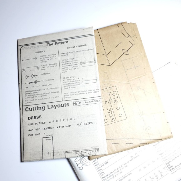 Vintage | Toddler Dress Sewing Pattern 3 - Picture 2 of 5